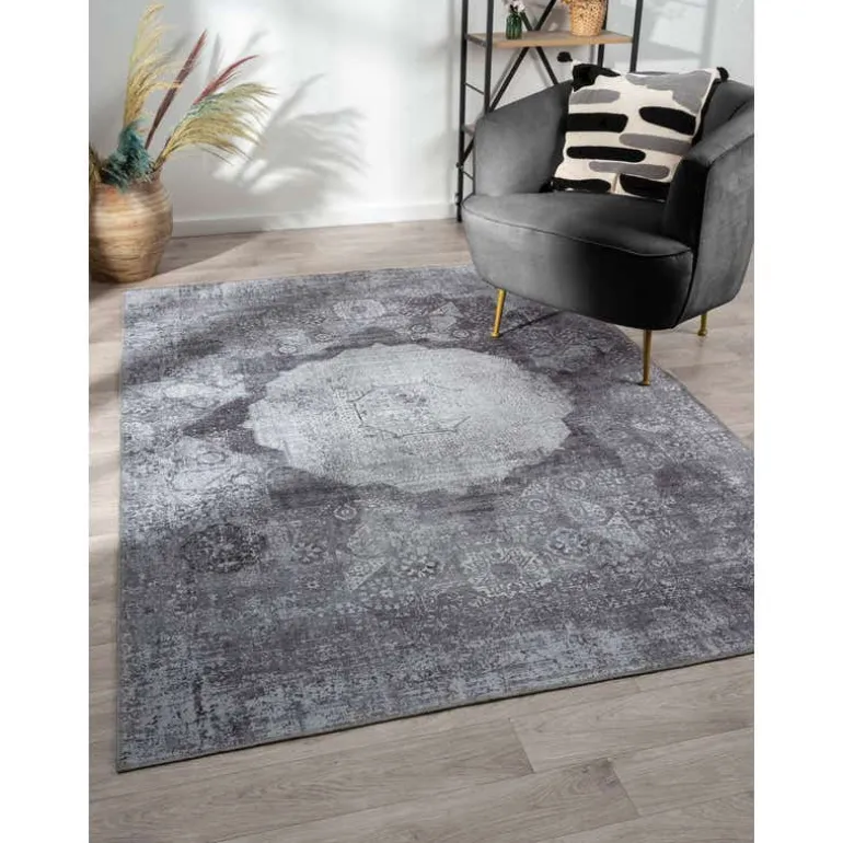 5 x 7 ft Rug
