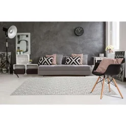 8 x 10 ft Rug