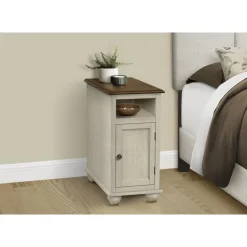 Accent table 24