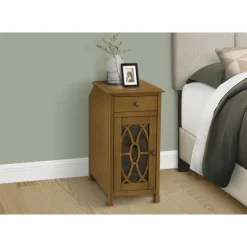 Accent table 24