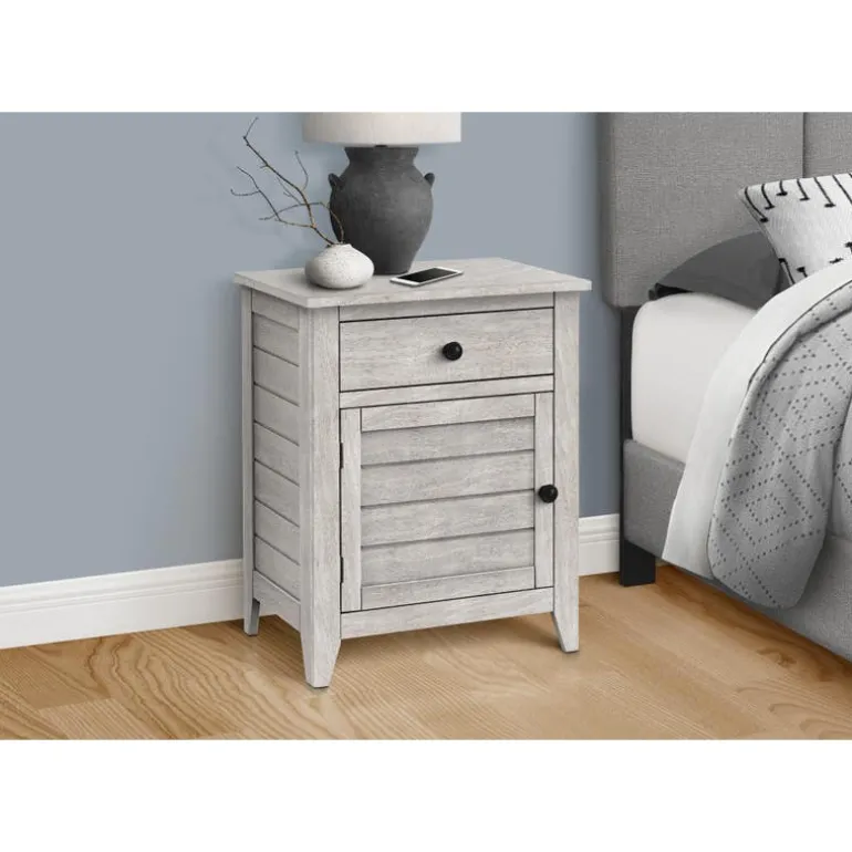 Accent table 25"h - Monarch