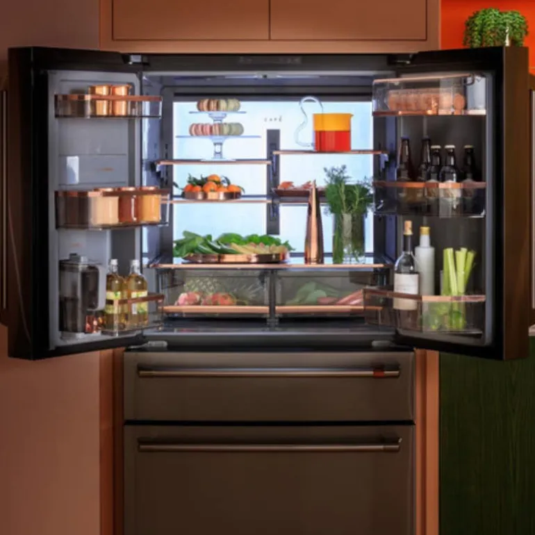 CAFE 23,2 Cu Ft 36 In Refrigerator Stainless Steel Bottom Freezer, French door - CJE23DP2WS1