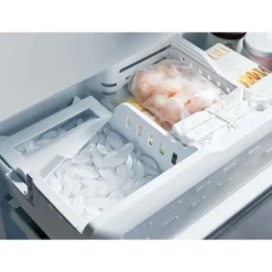 CAFE 23.1 Cu Ft 36 In Refrigerator Black Bottom Freezer, French door - CWE23SP3MD1