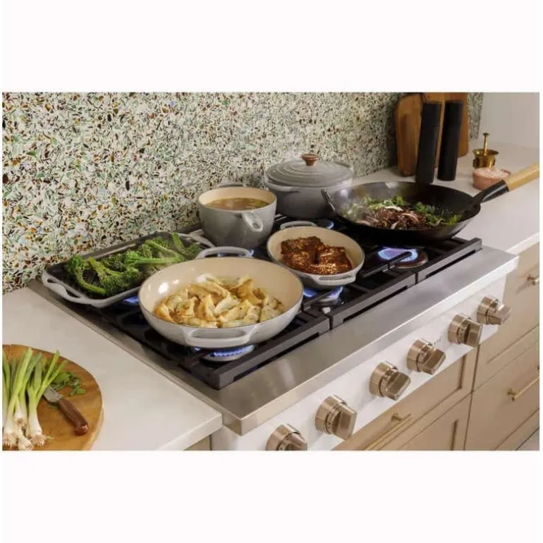CAFE Cooktop Gas Stainless Steel 36" Stainless Steel - CGU366P2TS1