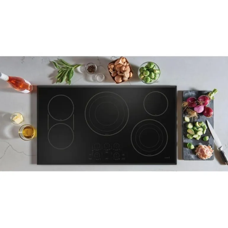 CAFE Cooktop Glass-Ceramic Black 36" Black - CEP90361TBB