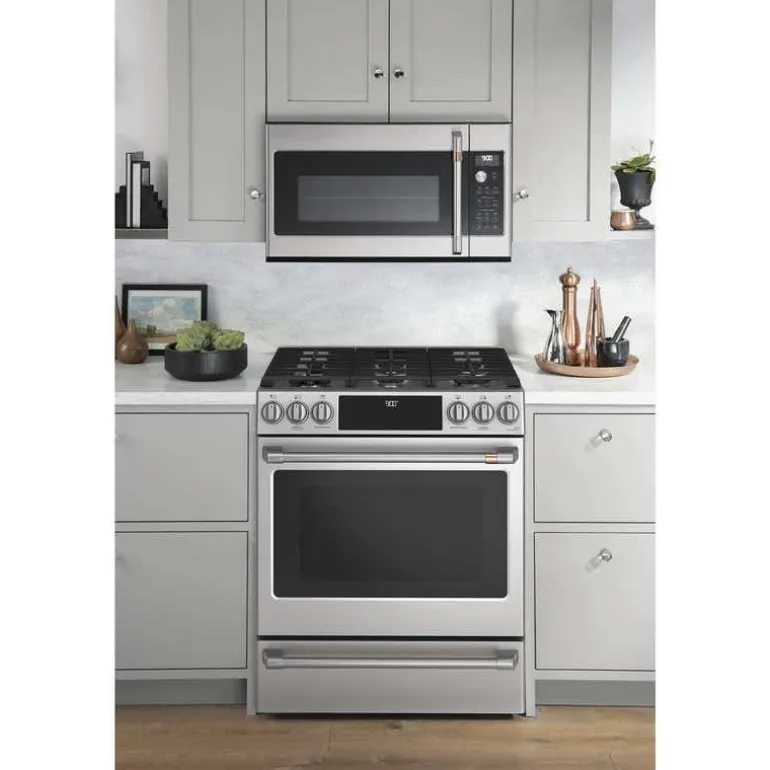 CAFE Dual-Fuel Range Stainless Steel 30" Dual Energy Gas - CC2S900P2MS1