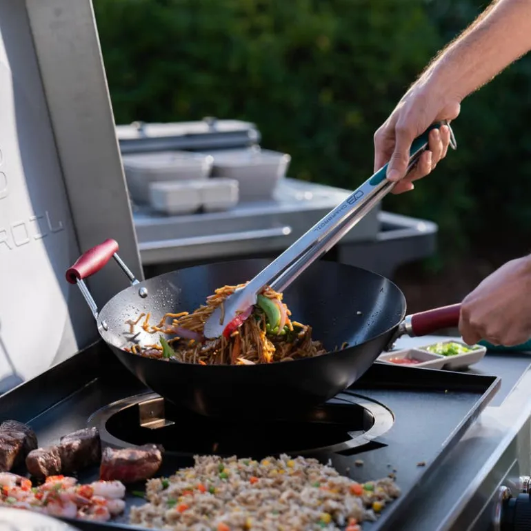 Charbroil 5-in-1 Propane Cooking Station with Plancha, Pizza Oven, and Wok - 36 000 BTU