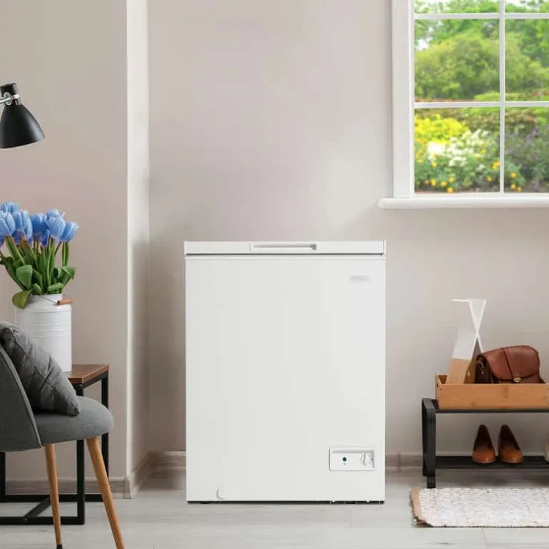 DANBY 5.3 Cu Ft Freezer White, Honrizontal, 26.5" - DCF050A6WM