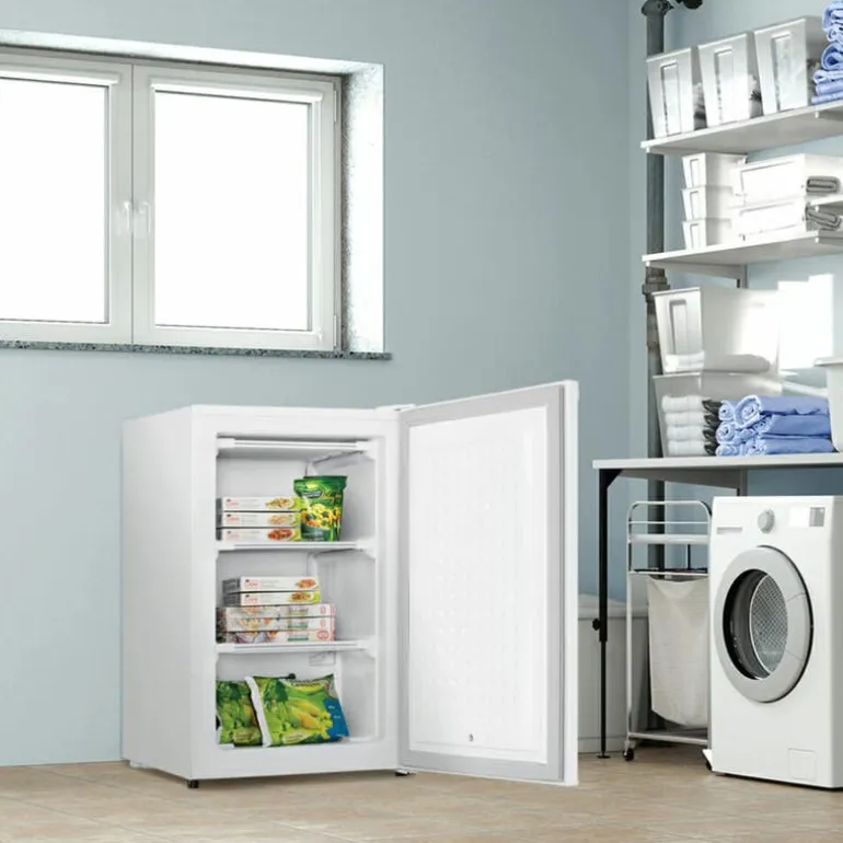 DANBY 3,2 Cu Ft Freezer White, Vertical, 21" - DUFM032A3WDB