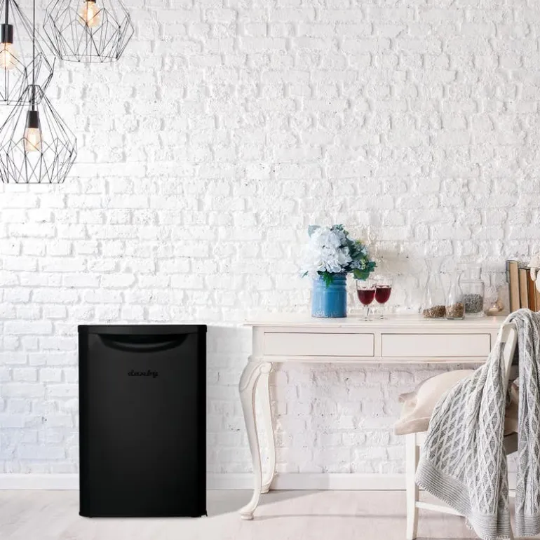 DANBY 2.6 Cu Ft Refrigeraor Black Compact - DAR026A2BDB