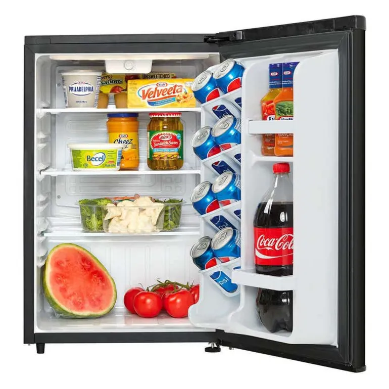 DANBY 2.6 Cu Ft Refrigeraor Black Compact - DAR026A2BDB