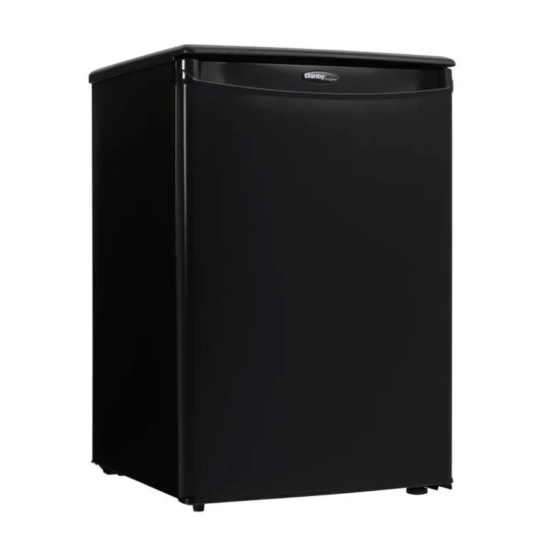DANBY 2,6 Cu Ft Refrigerator Black Compact - DAR026A1BDD