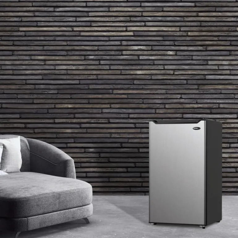 DANBY 4,4 Cu Ft Refrigerator Stainless Compact - DCR044B1SLM