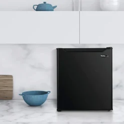 DANBY 1,6 Cu Ft Refrigerator Black Compact - DAR016B1BM