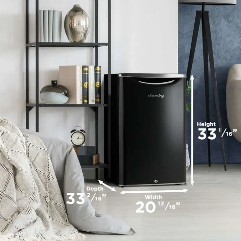 DANBY 4,3 Cu Ft Refrigerator Black Compact - DAR044A6MDB