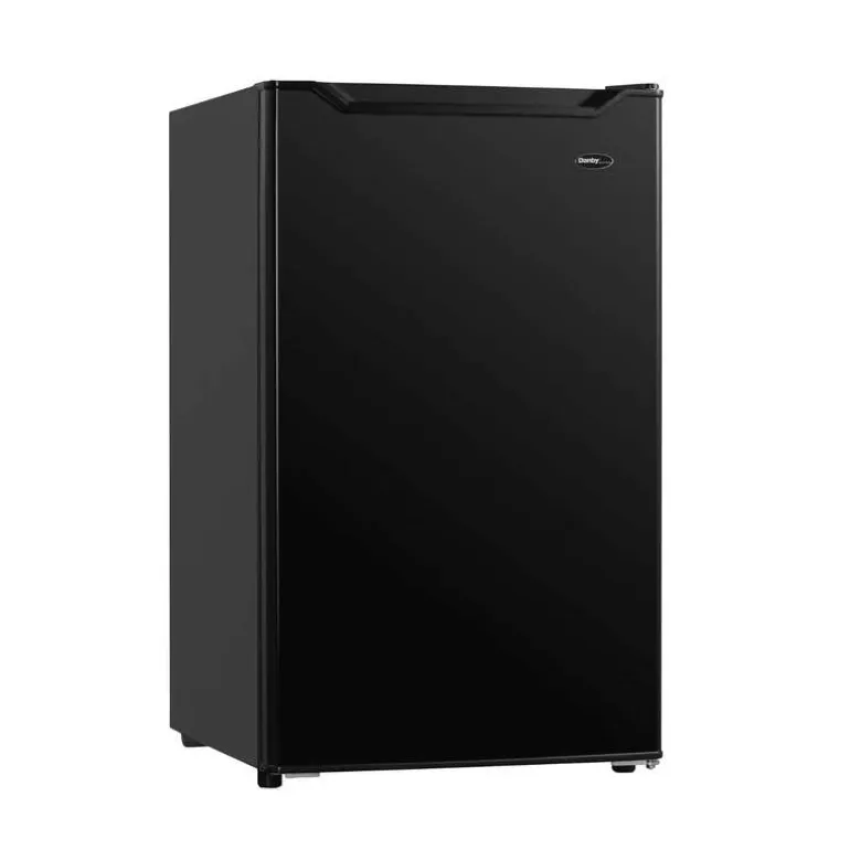 DANBY 4,4 Cu Ft Refrigerator Black Compact - DCR044B1BM