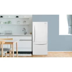 DANBY 30 In 18.7 Cu ft Refrigerator White Bottom Freezer - DBM187E1WDB