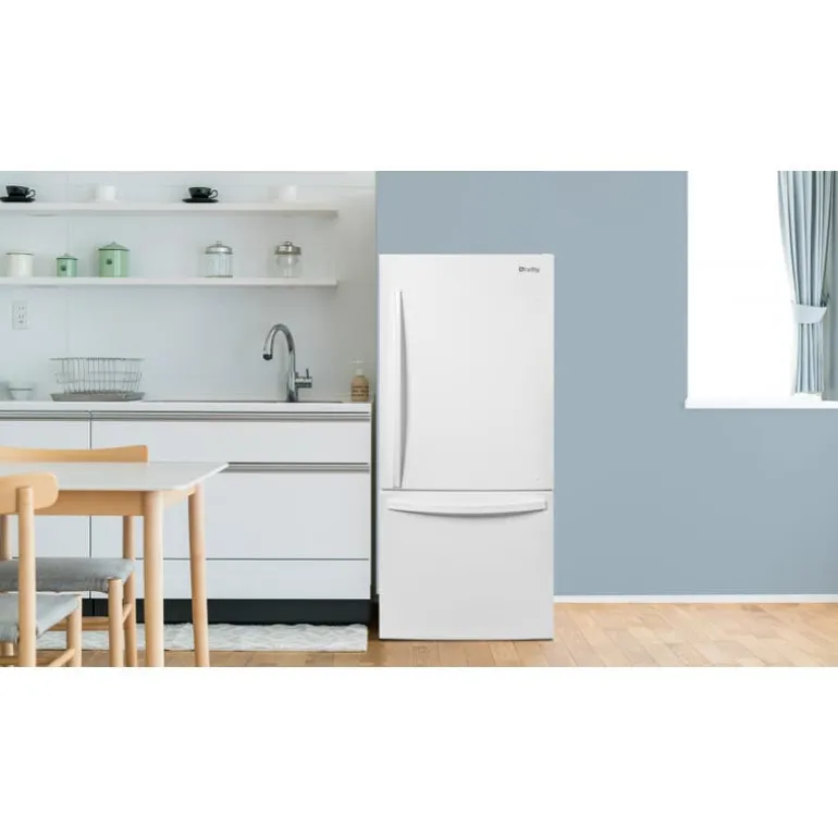 DANBY 30 In 18.7 Cu ft Refrigerator White Bottom Freezer - DBM187E1WDB