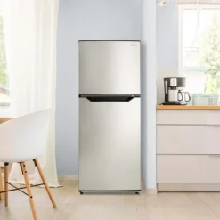 DANBY 24 in 11,6 Cu ft Refrigerator Stainless Top Freezer - DFF116B2SSDB