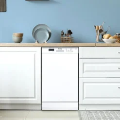 DANBY Dishwasher Built-In White 18" 51dB - DDW18D1EW