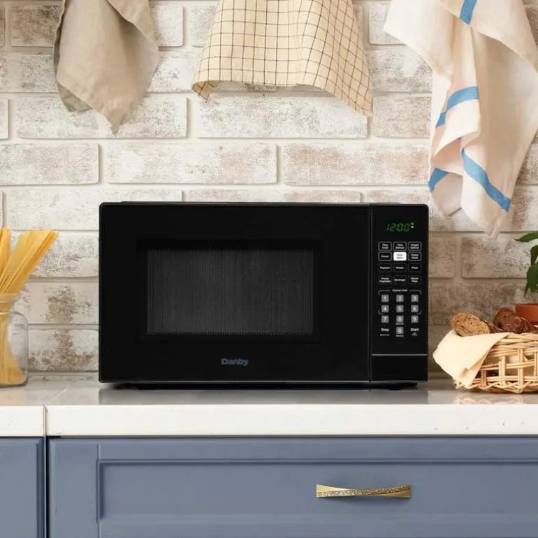 DANBY Microwave Black 900 21" DBMW1121BBB