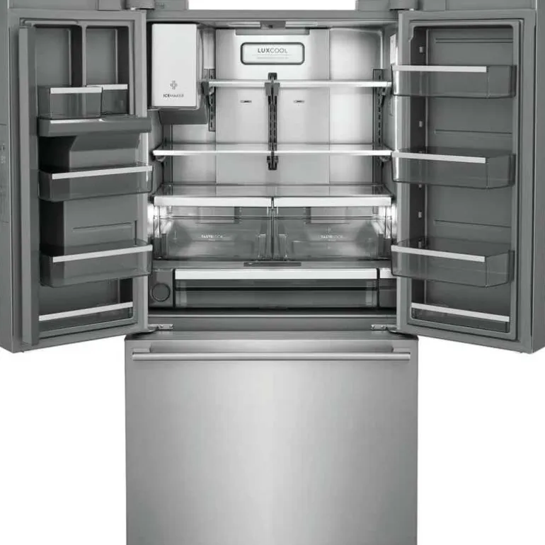 ELECTROLUX 22,6 Cu ft 36 In Refrigerator Stainless Bottom Freezer, French door - ERFC2393AS