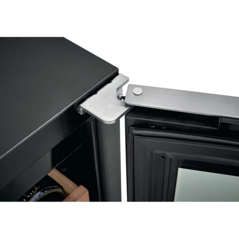 ELECTROLUX Wine Cooler Stainless 24" - EI24WC15VS