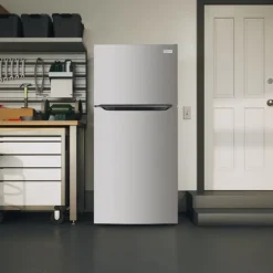 FRIGIDAIRE 18 Cu Ft 30 In Refrigerator Stainless Top Freezer - FRTE1835AV