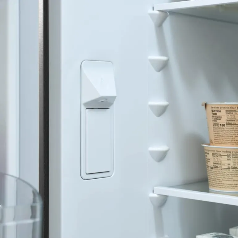 FRIGIDAIRE 20 Cu ft 36 In Refrigerator Stainless Bottom Freezer, French door - FRFG2011AV