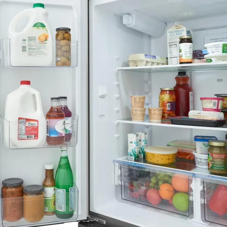 FRIGIDAIRE 20 Cu ft 36 In Refrigerator Stainless Bottom Freezer, French door - FRFG2011AV