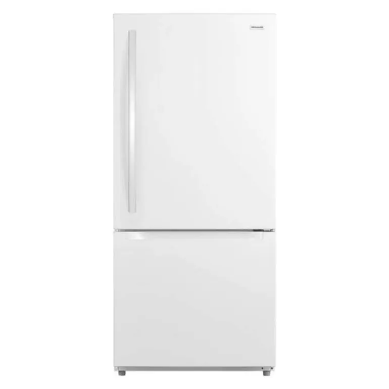 FRIGIDAIRE 19 Cu ft 30 In Refrigerator White Bottom Freezer - FRBE1925AW