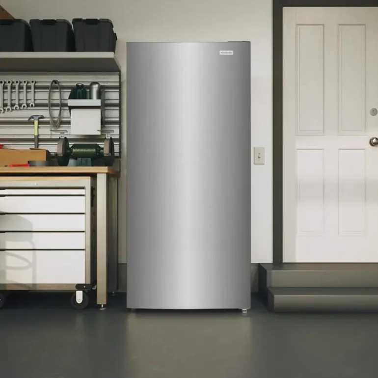 FRIGIDAIRE 21 Cu. Ft. Convertible Freezer Inox, Vertical, 30" - FFUV2126AV