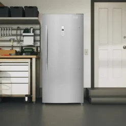 FRIGIDAIRE 21 Cu. Ft. Convertible Freezer Inox, Vertical, 30