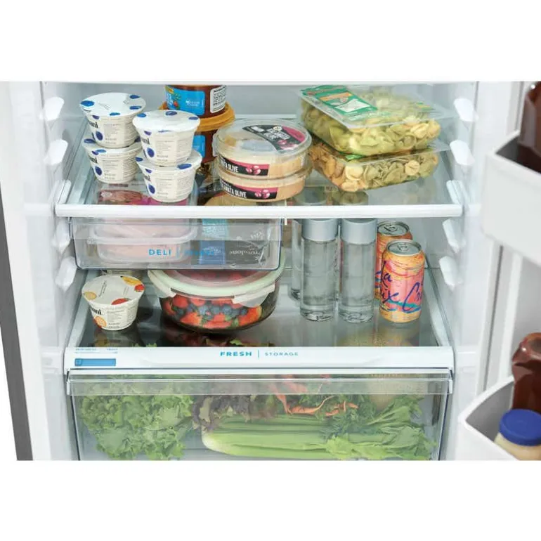FRIGIDAIRE 27 in 13,6 cu ft refrigerator Stainless Top Freezer - FFHT1425VV