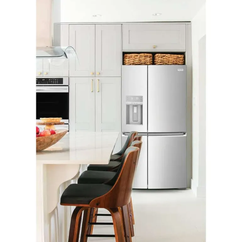 FRIGIDAIRE GALLERY 36 In 22,1 Cu Ft Refrigerator Stainless Bottom Freezer, French door - GRQC2255BF