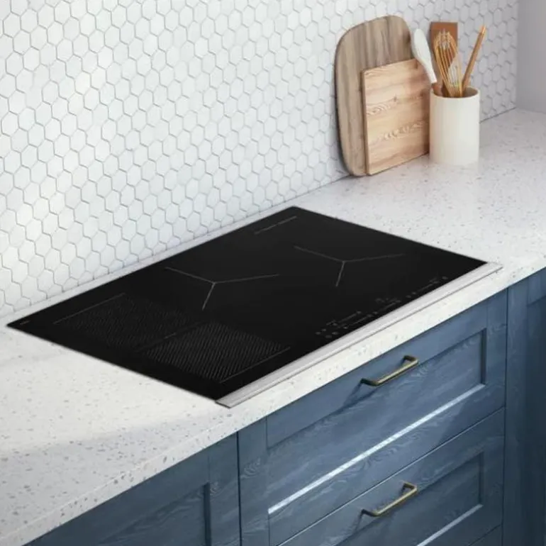 FRIGIDAIRE GALLERY 30 In Cooktop Induction Stainless 30" Stainless - GCCI3070BM
