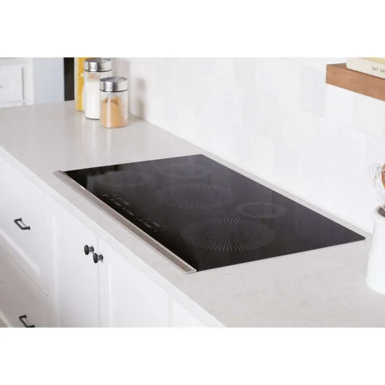 FRIGIDAIRE GALLERY Cooktop Glass-Ceramic Black 36" Electric Black - GCCI3667AB