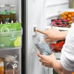 GE 21,9 Cu Ft 36 In Refrigerator Stainless Steel Bottom Freezer, French door - GWE22JYMFS
