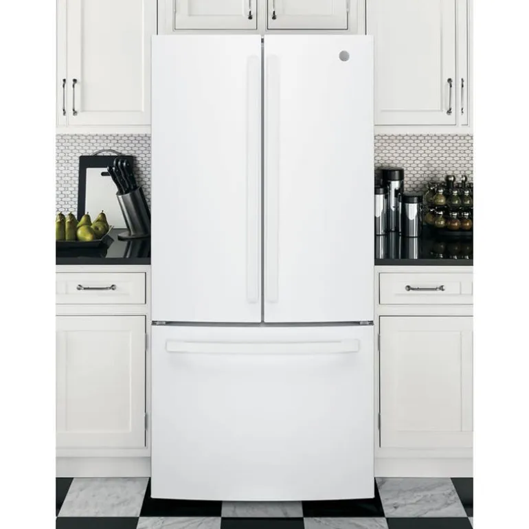 GE 18.6 Cu Ft 33 In Refrigerator White Bottom Freezer - GWE19JGLWW