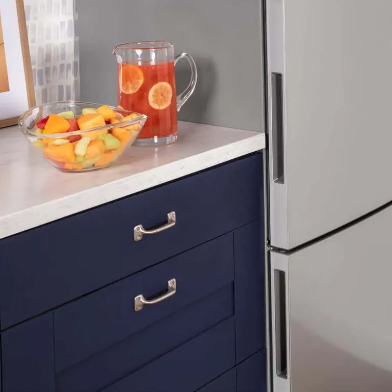 GE 17,7 Cu Ft 31 In Refrigerator Stainless Steel Bottom Freezer - GBE17HYRFS