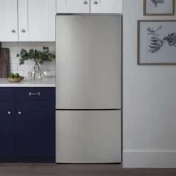 GE 17,7 Cu Ft 31 In Refrigerator Stainless Steel Bottom Freezer - GBE17HYRFS