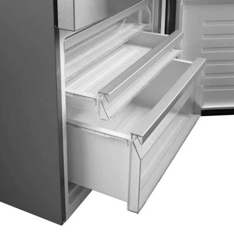 GE 17,7 Cu Ft 31 In Refrigerator Stainless Steel Bottom Freezer - GBE17HYRFS