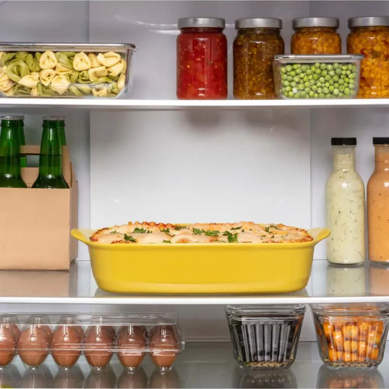 GE 17,7 Cu Ft 31 In Refrigerator Stainless Steel Bottom Freezer - GBE17HYRFS