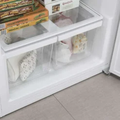 GE 21,7 Cu Ft Freezer White, Vertical, 33