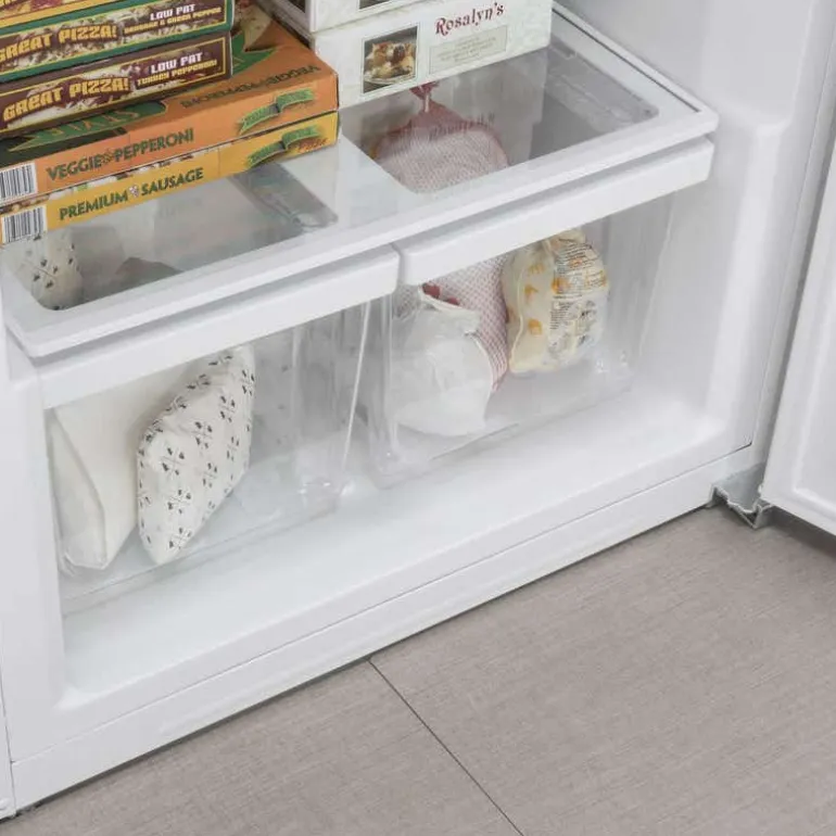 GE 21,7 Cu Ft Freezer White, Vertical, 33" - FUF21DLRWW