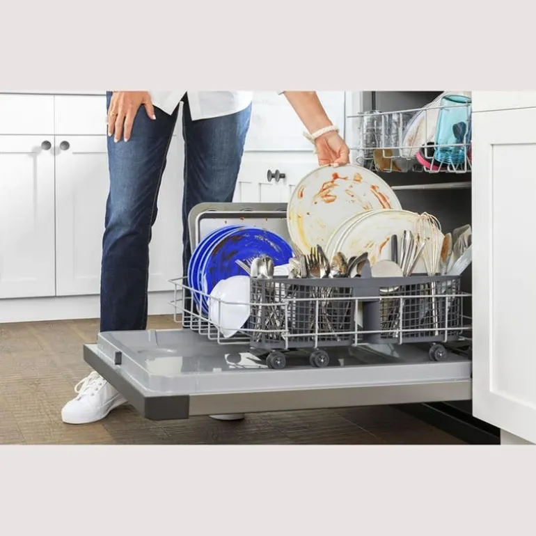 GE Dishwasher Built-In Stainless Steel 24" 59dB - GDF510PSRSS