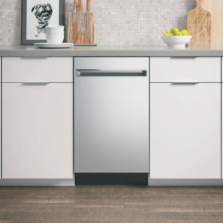 GE Profile 18 In Dishwasher Built-In Stainless Steel 18" 47dB - PDT145SSLSS