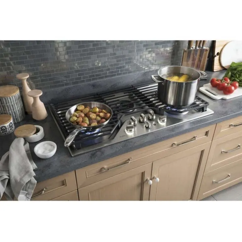 GE Profile Cooktop Gas Stainless Steel 36" Stainless Steel - PGP9036SLSS