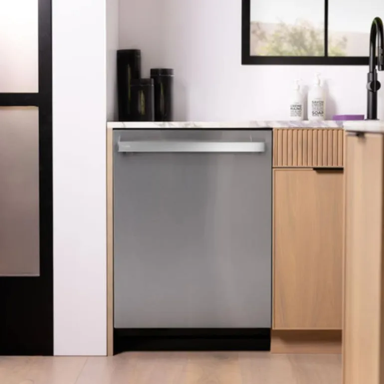 GE Profile Dishwasher Built-In Stainless Steel 24" 45dB - PDT705SYWFS