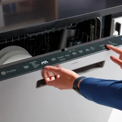 GE Profile Dishwasher Built-In Stainless Steel 23.75" 44dB - PDP715SYVFS